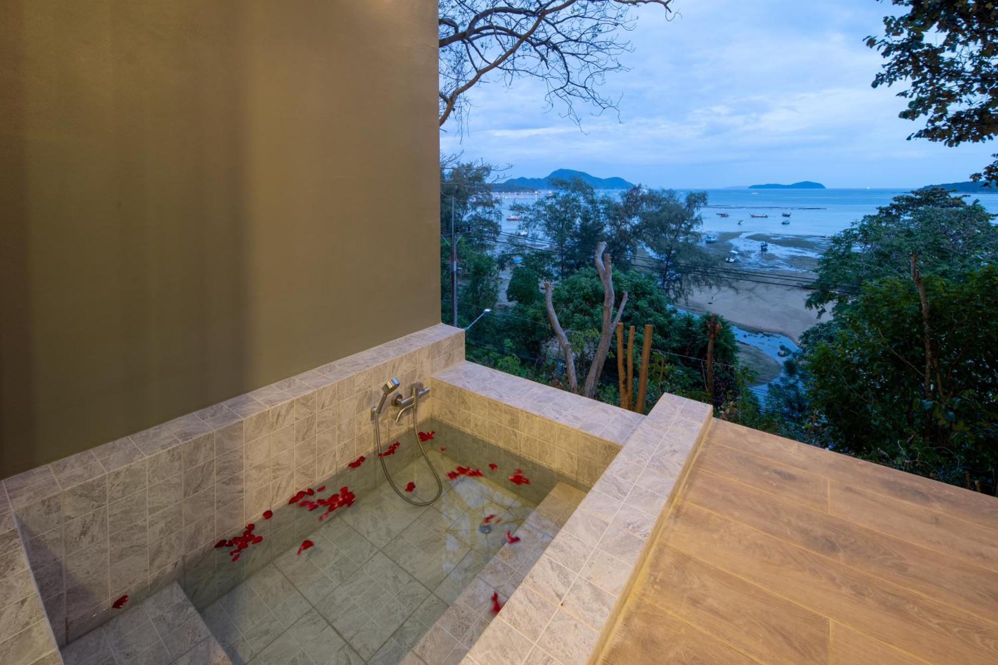 Nature Vista Rawai Nai Harn Exterior photo